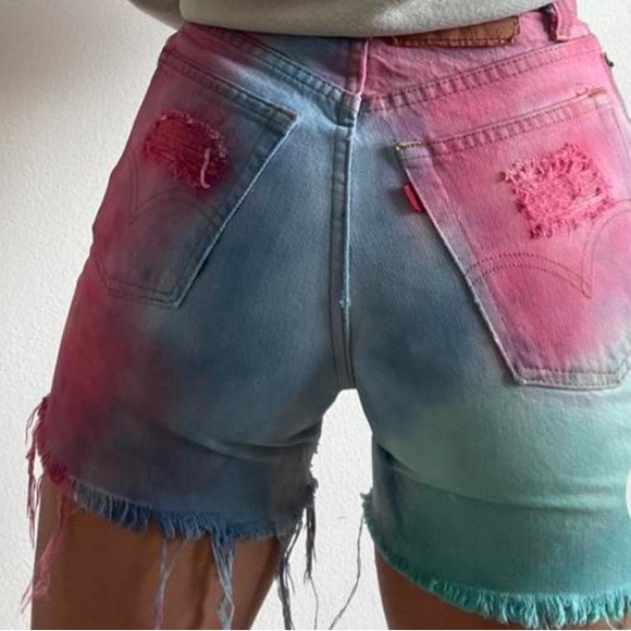 Levis shorts - Picture 2 of 4
